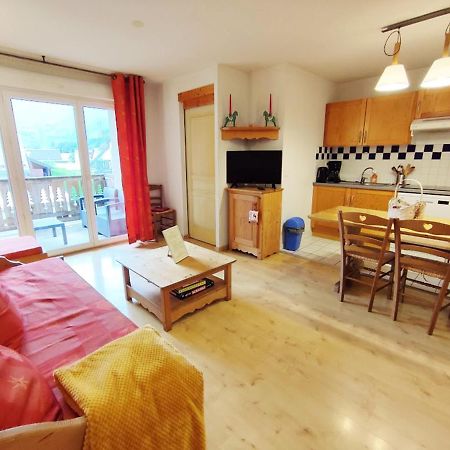 Le 102, T3 Pour 5 Personnes, Vue Montagne, Classe 2 Etoiles Nf, Parking, Piscine En Ete Bagnères-de-Luchon Zewnętrze zdjęcie