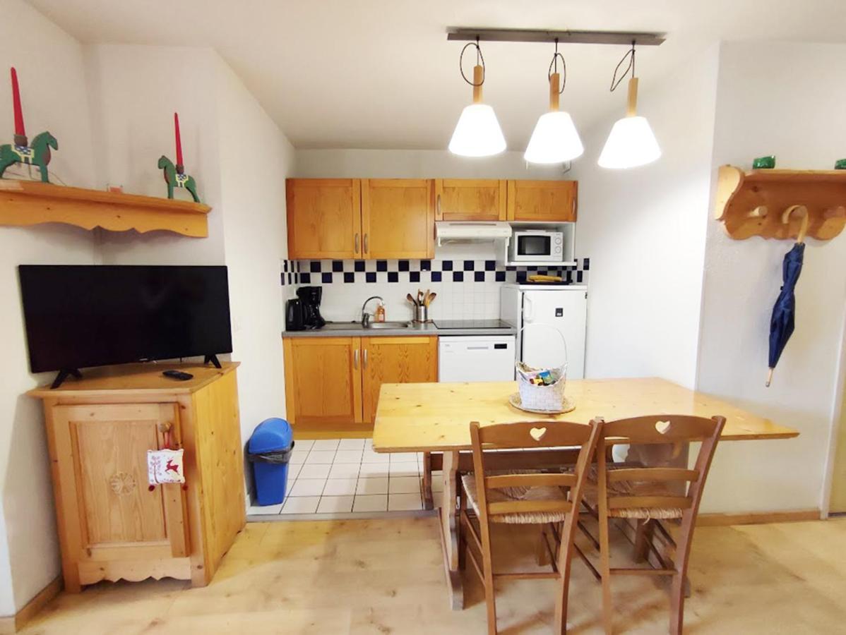 Le 102, T3 Pour 5 Personnes, Vue Montagne, Classe 2 Etoiles Nf, Parking, Piscine En Ete Bagnères-de-Luchon Zewnętrze zdjęcie