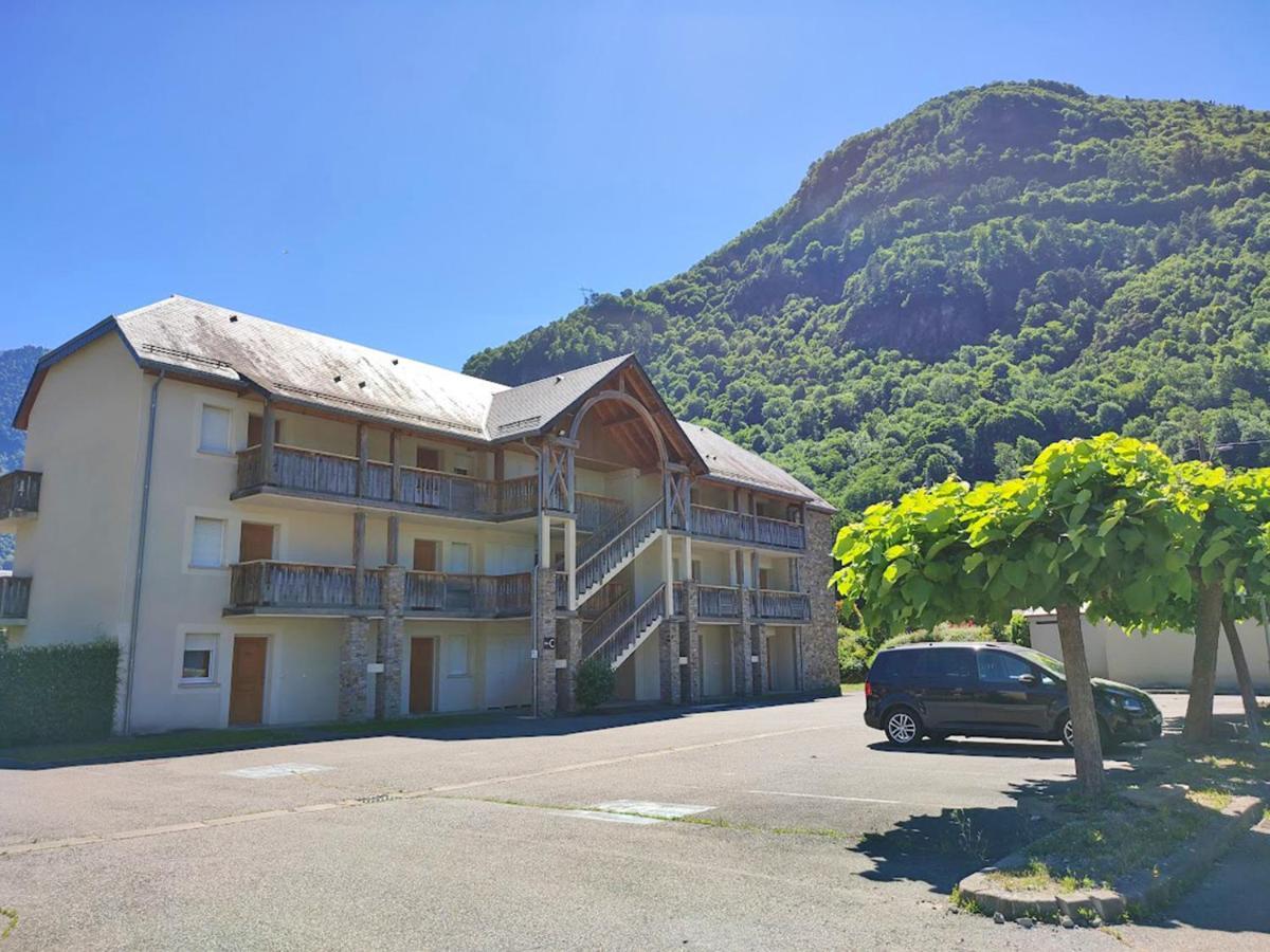 Le 102, T3 Pour 5 Personnes, Vue Montagne, Classe 2 Etoiles Nf, Parking, Piscine En Ete Bagnères-de-Luchon Zewnętrze zdjęcie