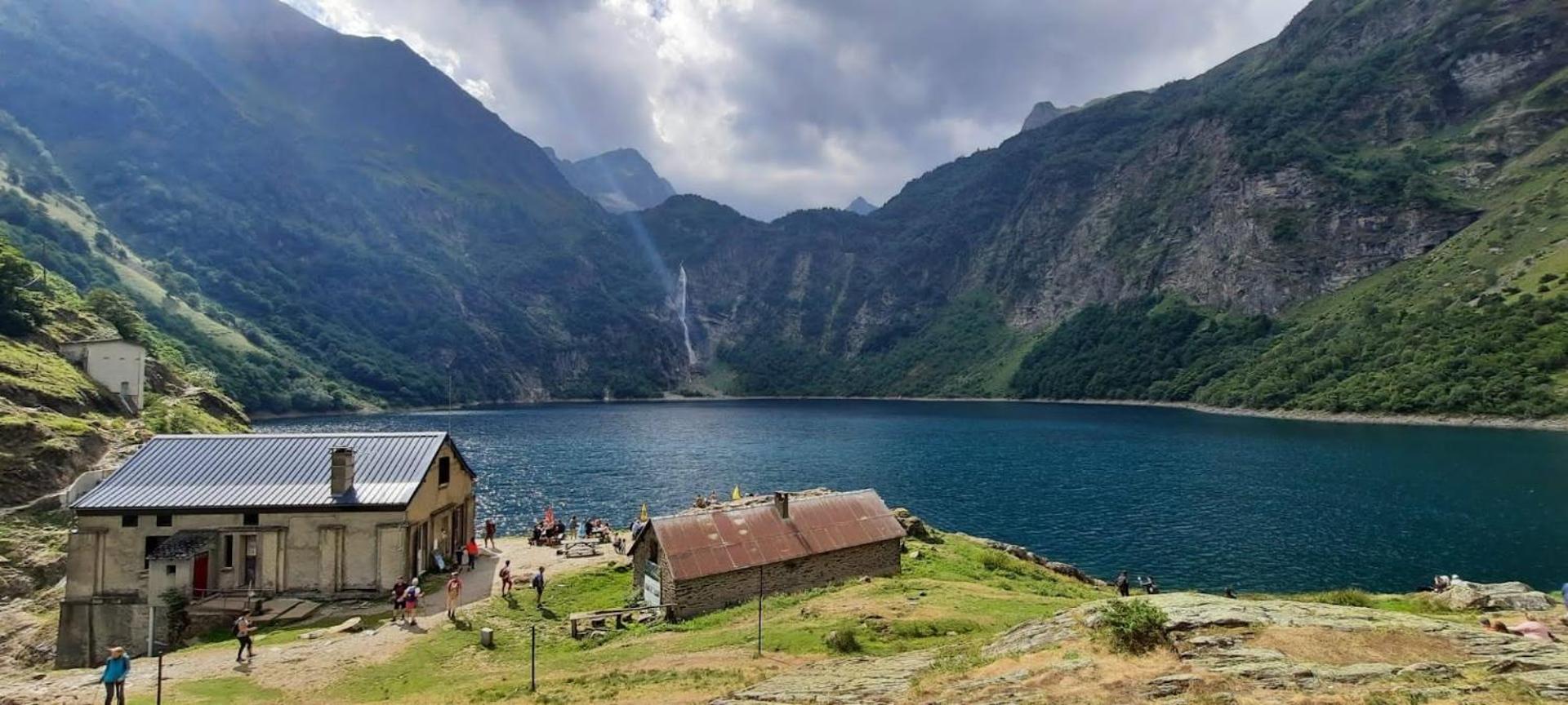 Le 102, T3 Pour 5 Personnes, Vue Montagne, Classe 2 Etoiles Nf, Parking, Piscine En Ete Bagnères-de-Luchon Zewnętrze zdjęcie