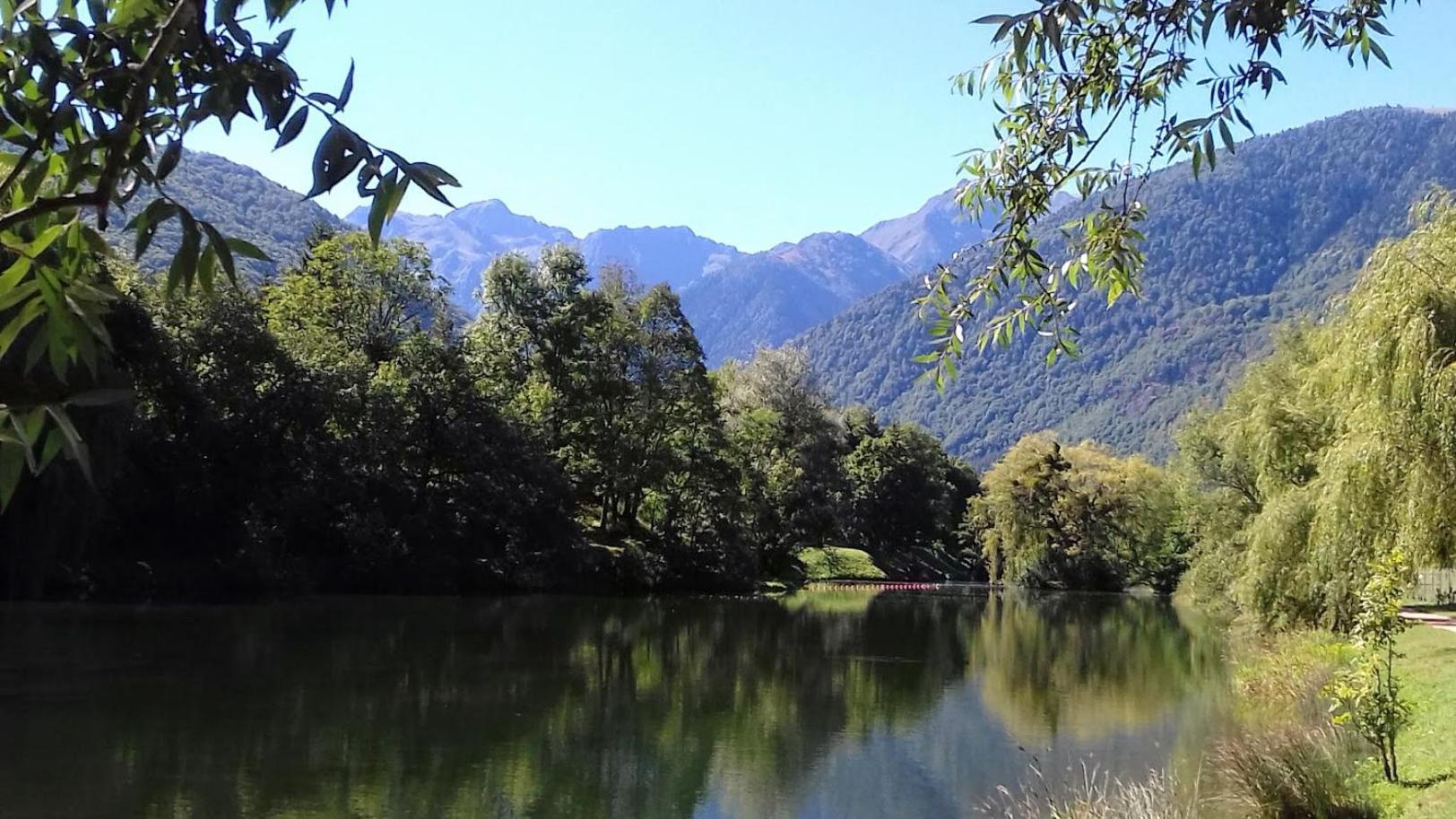 Le 102, T3 Pour 5 Personnes, Vue Montagne, Classe 2 Etoiles Nf, Parking, Piscine En Ete Bagnères-de-Luchon Zewnętrze zdjęcie